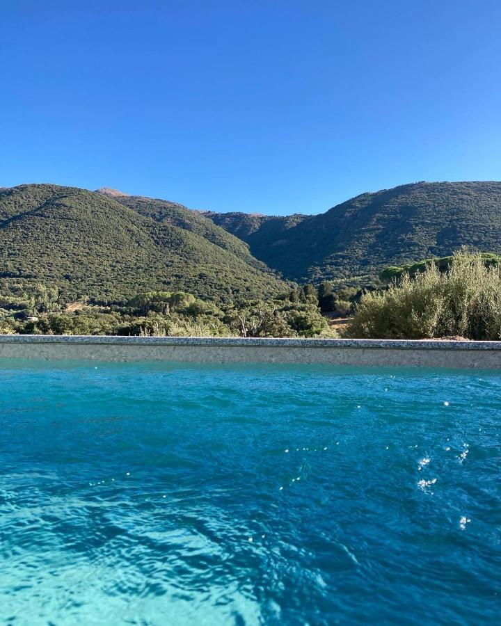 Agriturismo Is Conchisceddas Gonnosfanàdiga Eksteriør billede