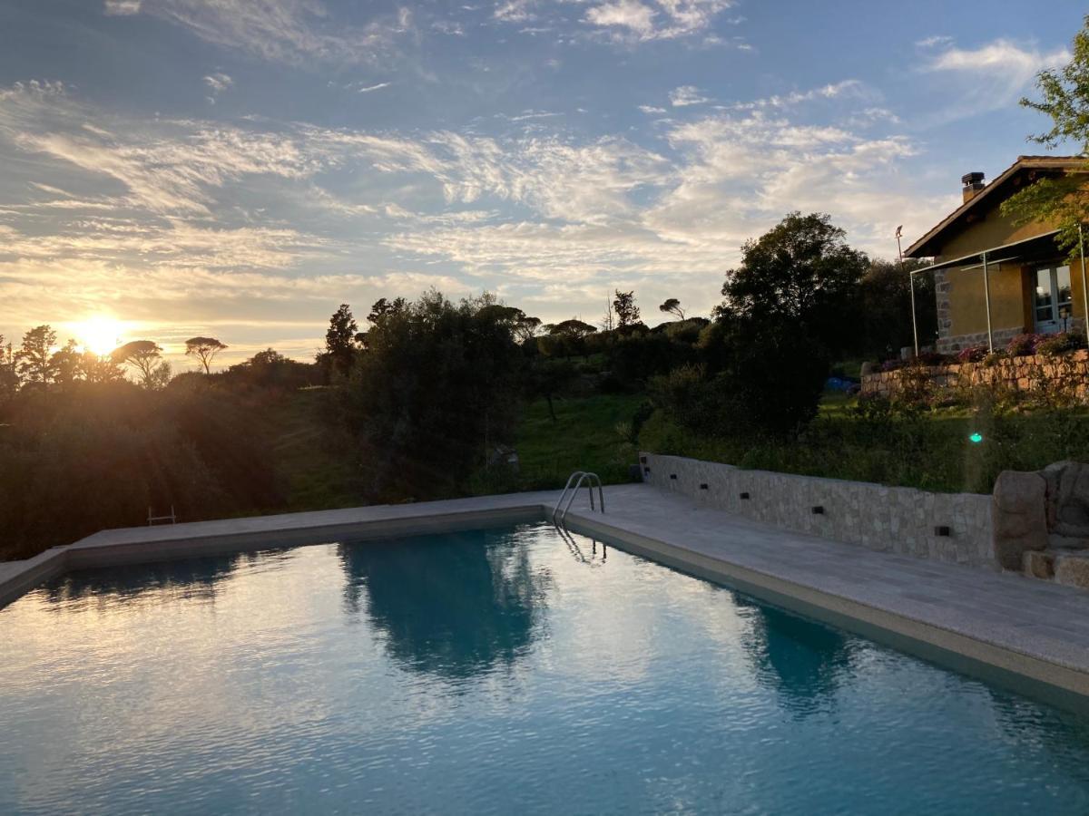 Agriturismo Is Conchisceddas Gonnosfanàdiga Eksteriør billede