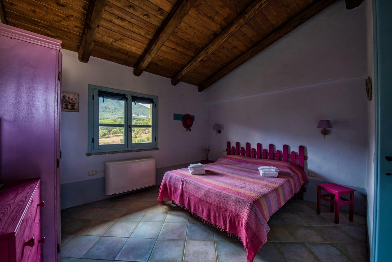 Agriturismo Is Conchisceddas Gonnosfanàdiga Eksteriør billede